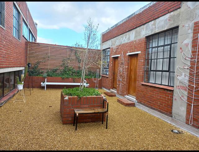40M² OFFICE TO LET IN SALT RIVER